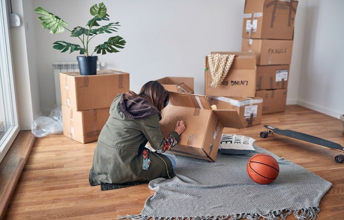 When to Start Packing For a Move: Timeline Guide